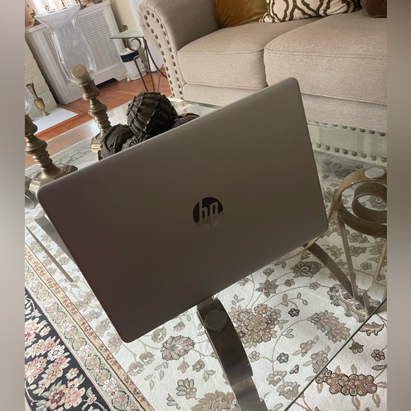 HP 15.6" HD Touchscreen
Laptop Intel - Picture 7 of 16